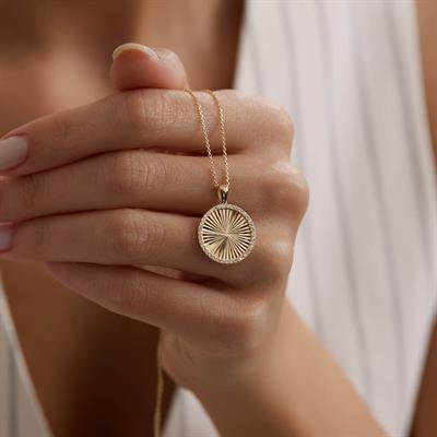 14 Ayar Altın Tasarım Kolye