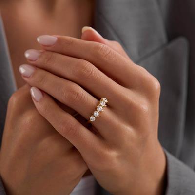 14 Ayar Altın Beştaş Yüzük