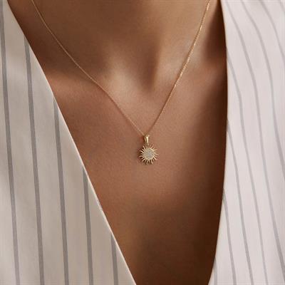 14 Ayar Altın Güneş Kolye