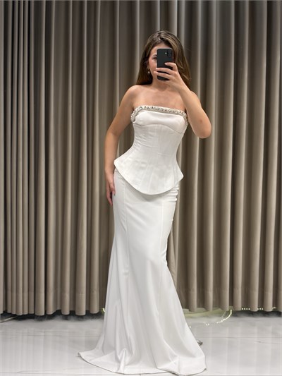 Beyaz Straplez Korseli Balık Model Abiye Elbise | Kaleiçi Yıldızlar
