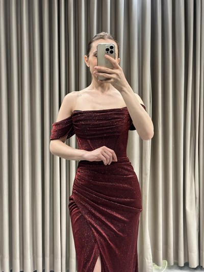 Bordo Simli Kumaş Madonna Kol Abiye Elbise | Kaleiçi Yıldızlar