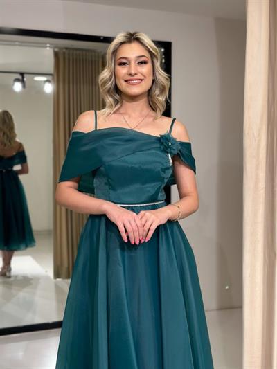 Zümrüt Yeşili Kayık Yaka Midi Boy Beli Taşlı Abiye Elbise | Kaleiçi Yıldızlar