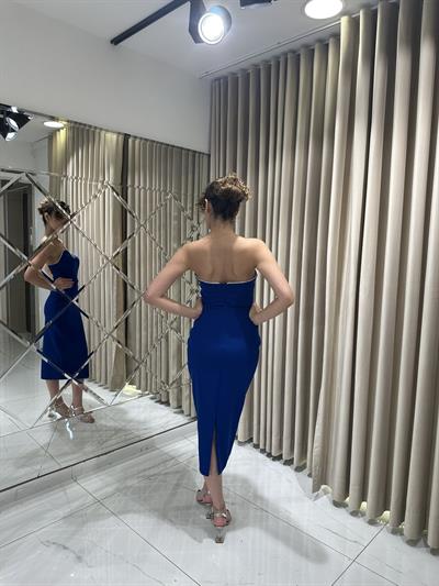Saks Midi Boy Balık Model Krep Kumaş Yakası Taş İşlemeli Abiye Elbise | Kaleiçi Yıldızlar