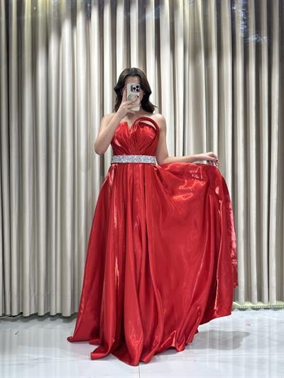 Kırmızı Straplez Önü Taş Kemer Detaylı Prenses Model Abiye Elbise | Kaleiçi Yıldızlar
