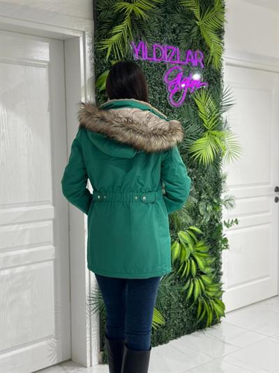 Benetton Yeşili Arka Lastik Apoletli Mont DŞS473 Abiye Elbise | Kaleiçi Yıldızlar