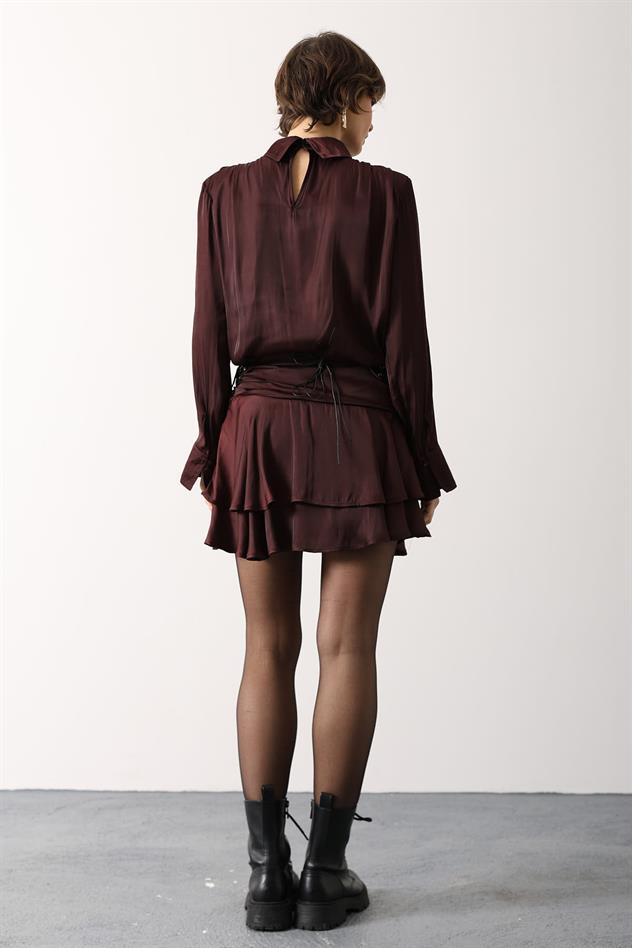 BÜYÜK KEMER DETAYLI SATEN MİNİ ETEK - Bordo