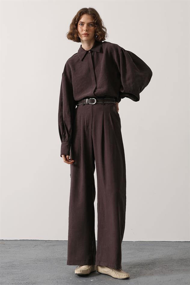 PİLELİ KEMER DETAYLI PANTOLON - Kahve