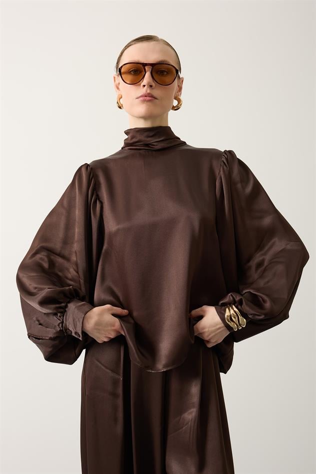 ARKADAN BAĞLAMALI SATEN BLUZ - Kahve