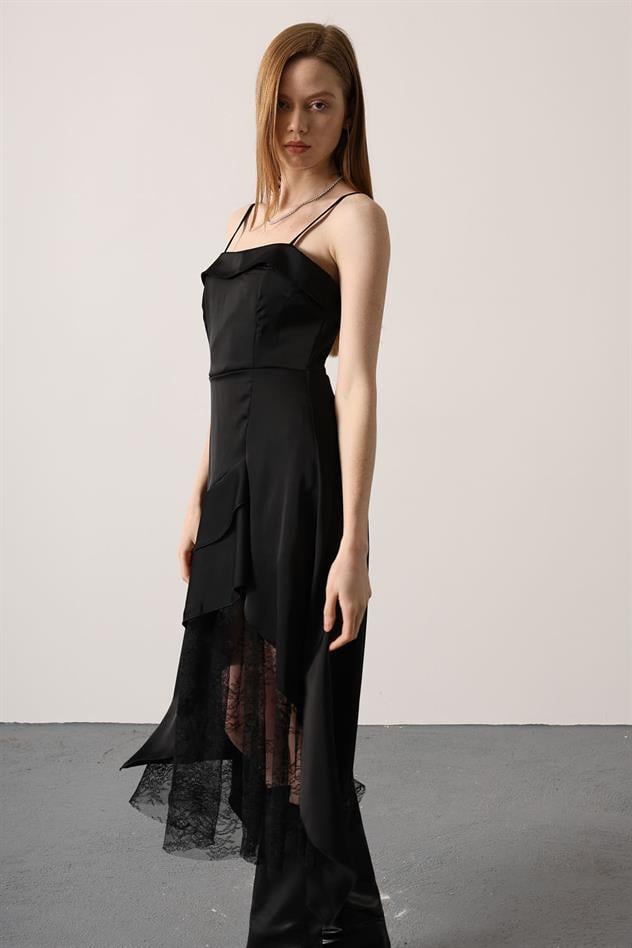 ASİMETRİK DANTEL DETAYLI SATEN ELBİSE - Siyah