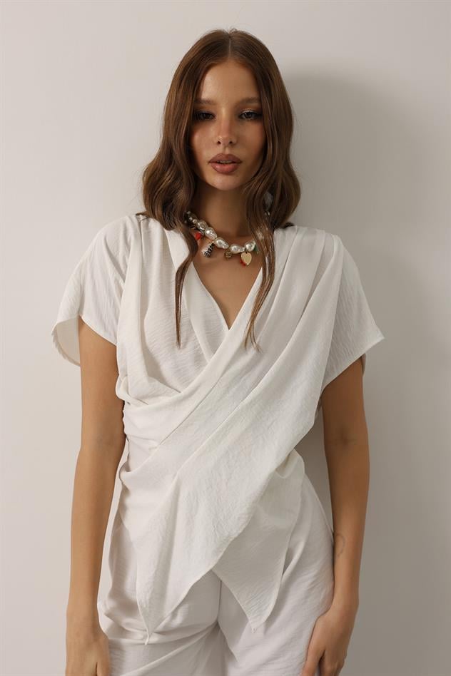 Asimetrik Kesim Takım - Beyaz