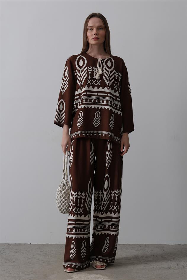 Baskılı Püskül Detaylı Takım - Kahve