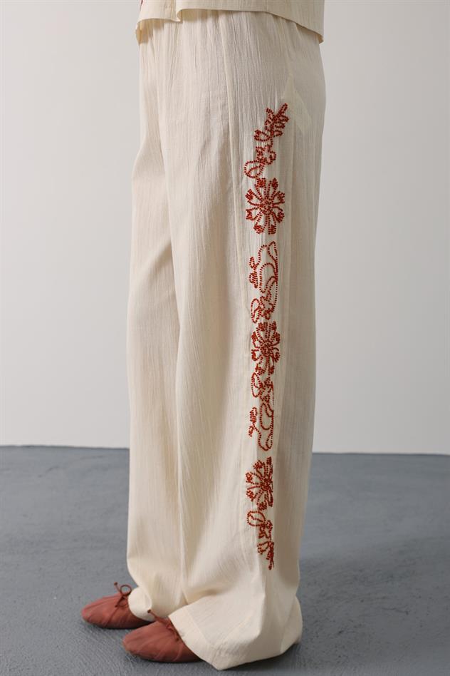 Boncuk İşlemeli Askılı Pantolon Takım - Natür