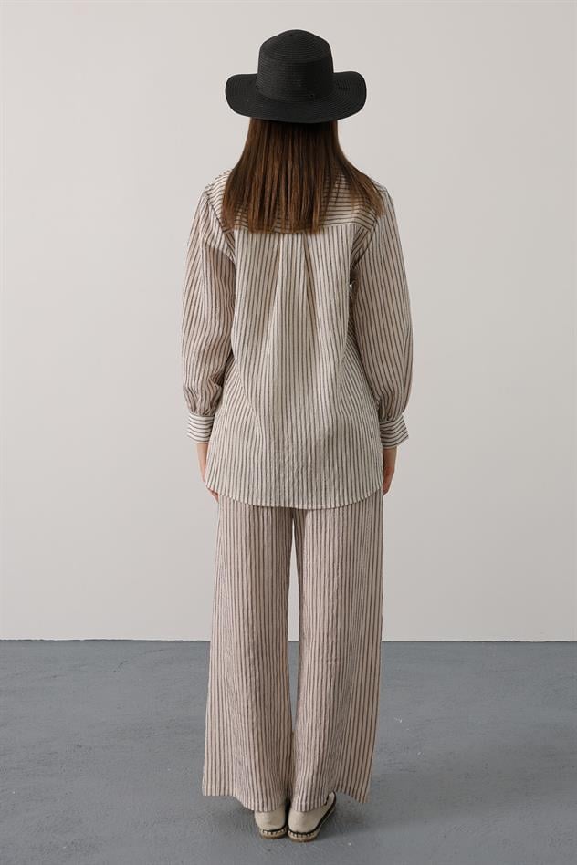 Çizgi Rahat Pantolon Takım - Beyaz