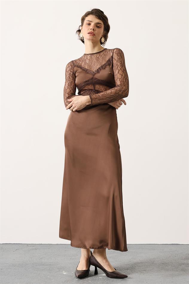 DANTEL DETAYLI ELBİSE - Kahve