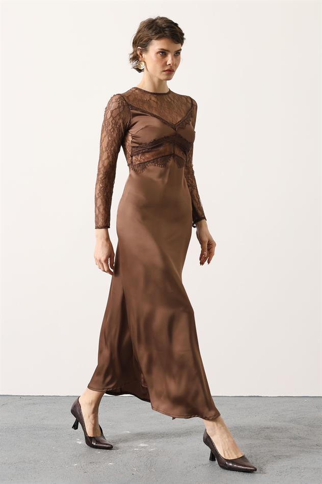 DANTEL DETAYLI ELBİSE - Kahve