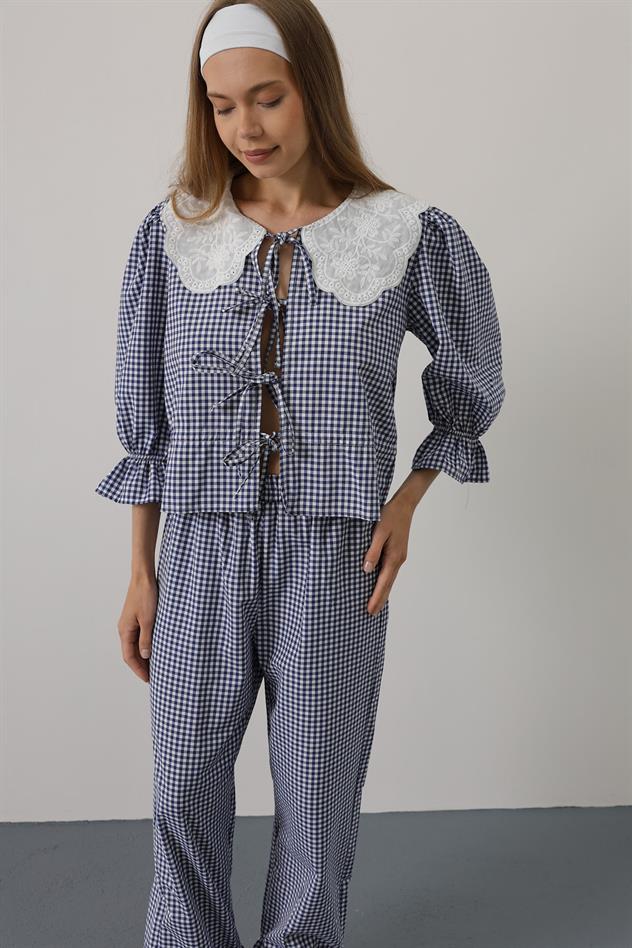 Dantel Yakalı Kare Desenli Takım - Lacivert