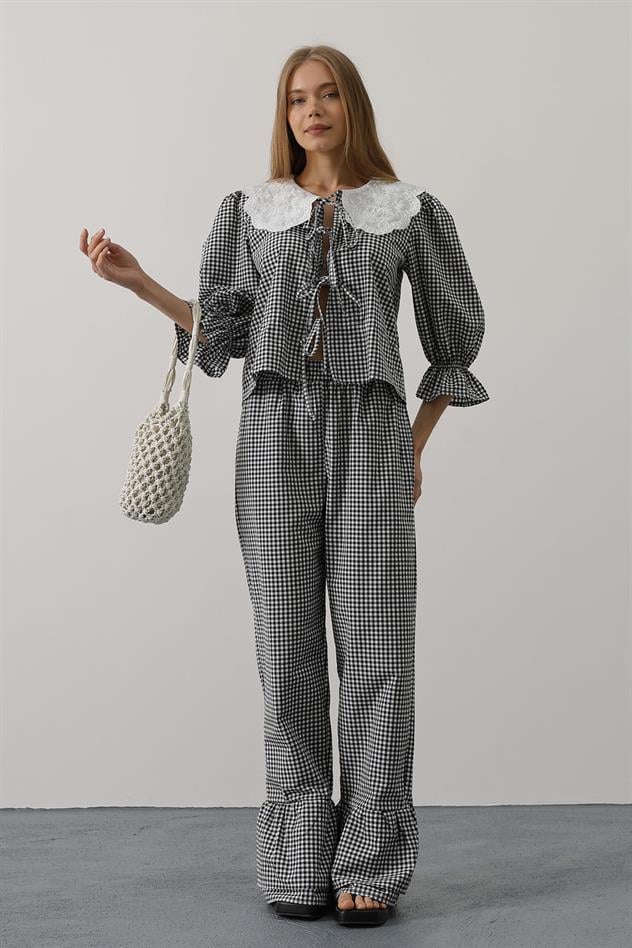 Dantel Yakalı Kare Desenli Takım - Siyah