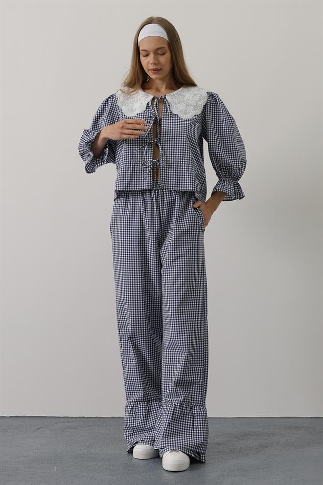 Dantel Yakalı Kare Desenli Takım - Lacivert