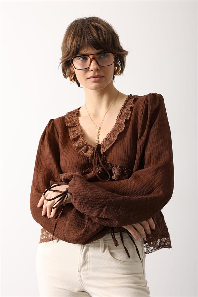 DANTELLİ UZUN KOL BLUZ - Kahve