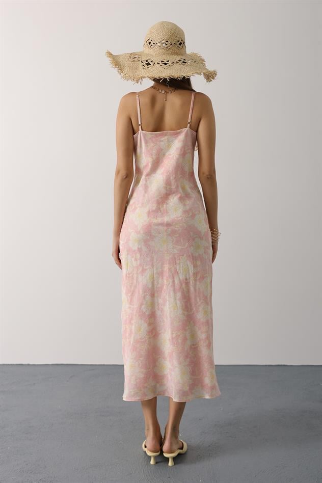 DESENLİ YAKASI VOLANLI ASKILI ELBİSE - Pembe