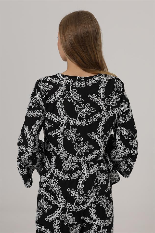 Fiyonk Bağlamalı Brode Bluz - Siyah