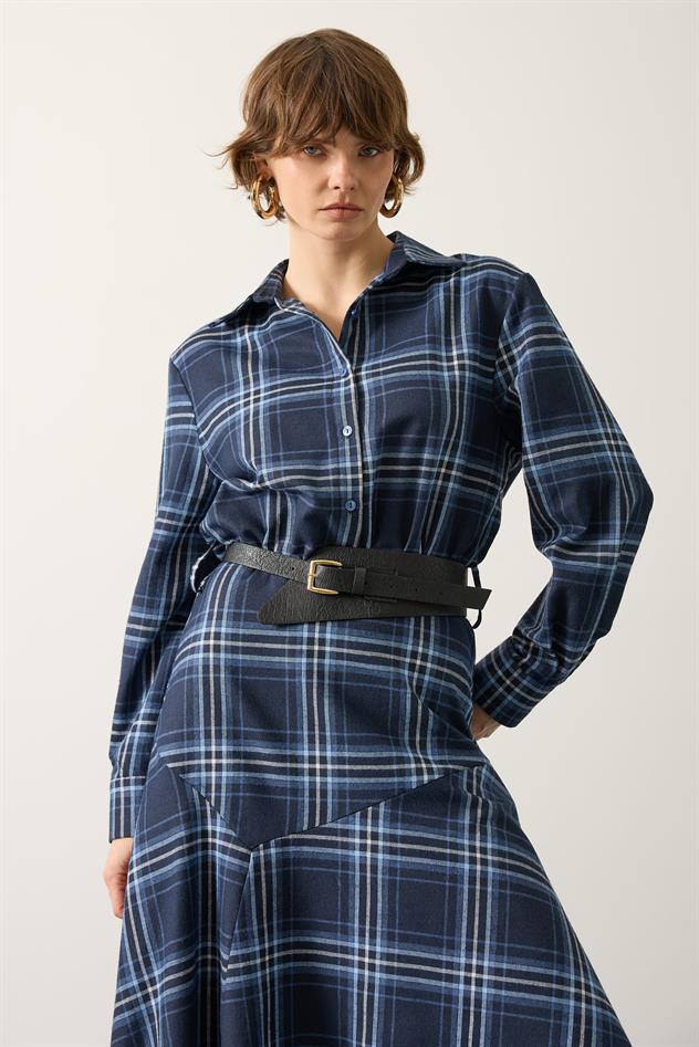 GÖMLEK YAKA BELİ KEMERLİ EKOSE ELBİSE - Mavi