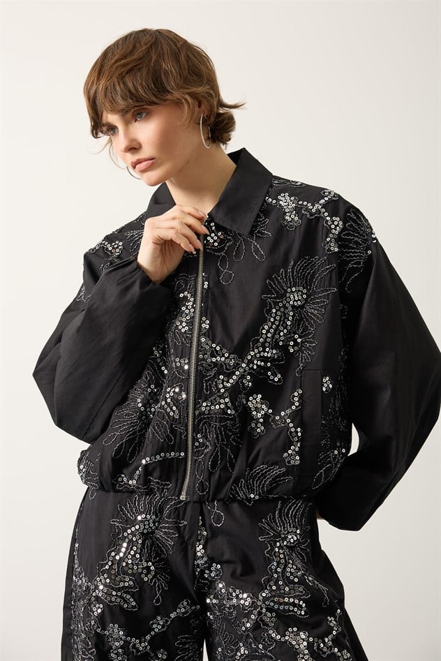 İŞLEMELİ BOMBER CEKET - Siyah