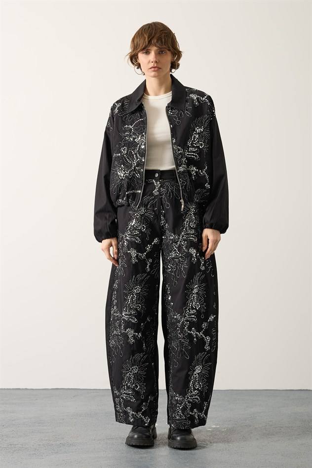 İŞLEMELİ BOMBER CEKET - Siyah