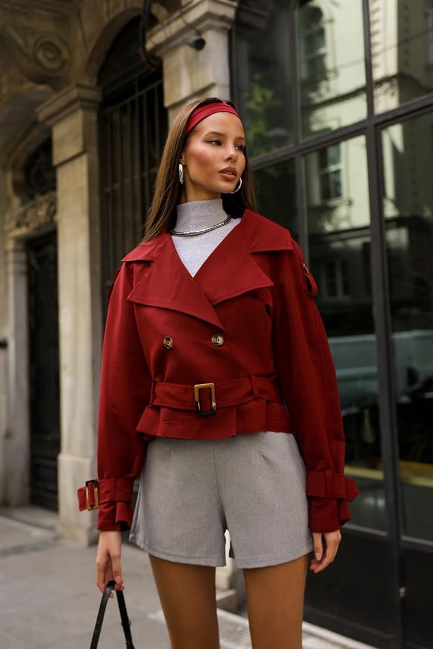 Kemer detaylı kısa trenç - Bordo