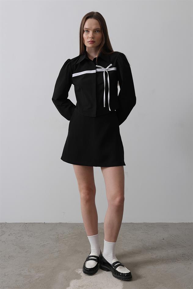 Önü Kontrast Fiyonklu Gömlek - Siyah