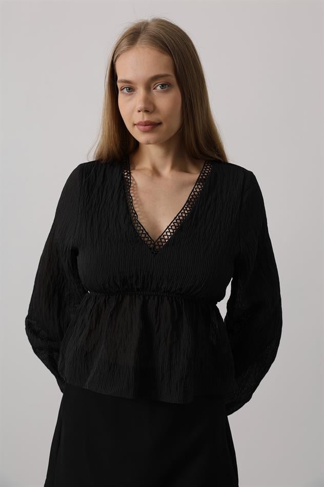 V Yaka Dantelli Bluz - Siyah