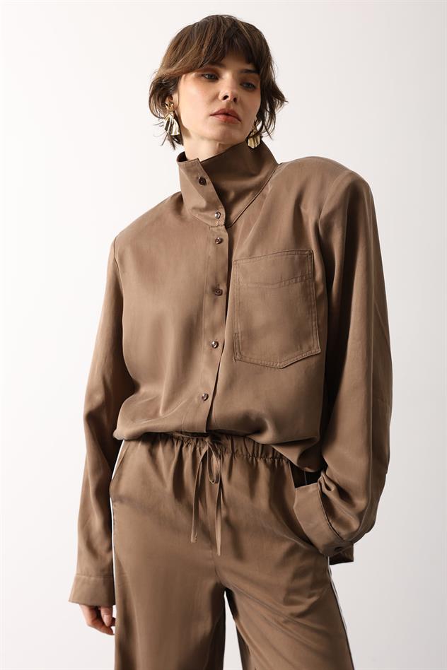 VATKALI ÖNÜ CEPLİ GÖMLEK PANTOLON TAKIM - Kahve