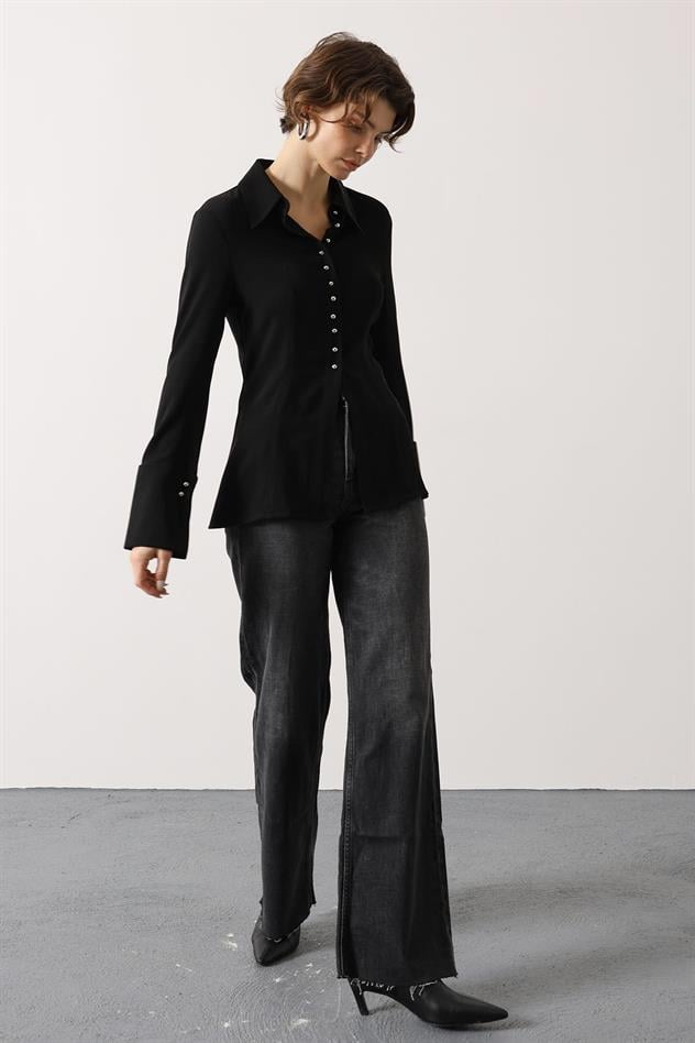 VÜCUDA OTURAN GÖMLEK - Siyah