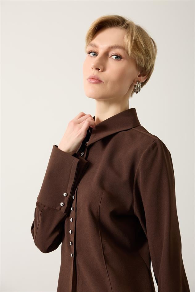 VÜCUDA OTURAN GÖMLEK - Kahve