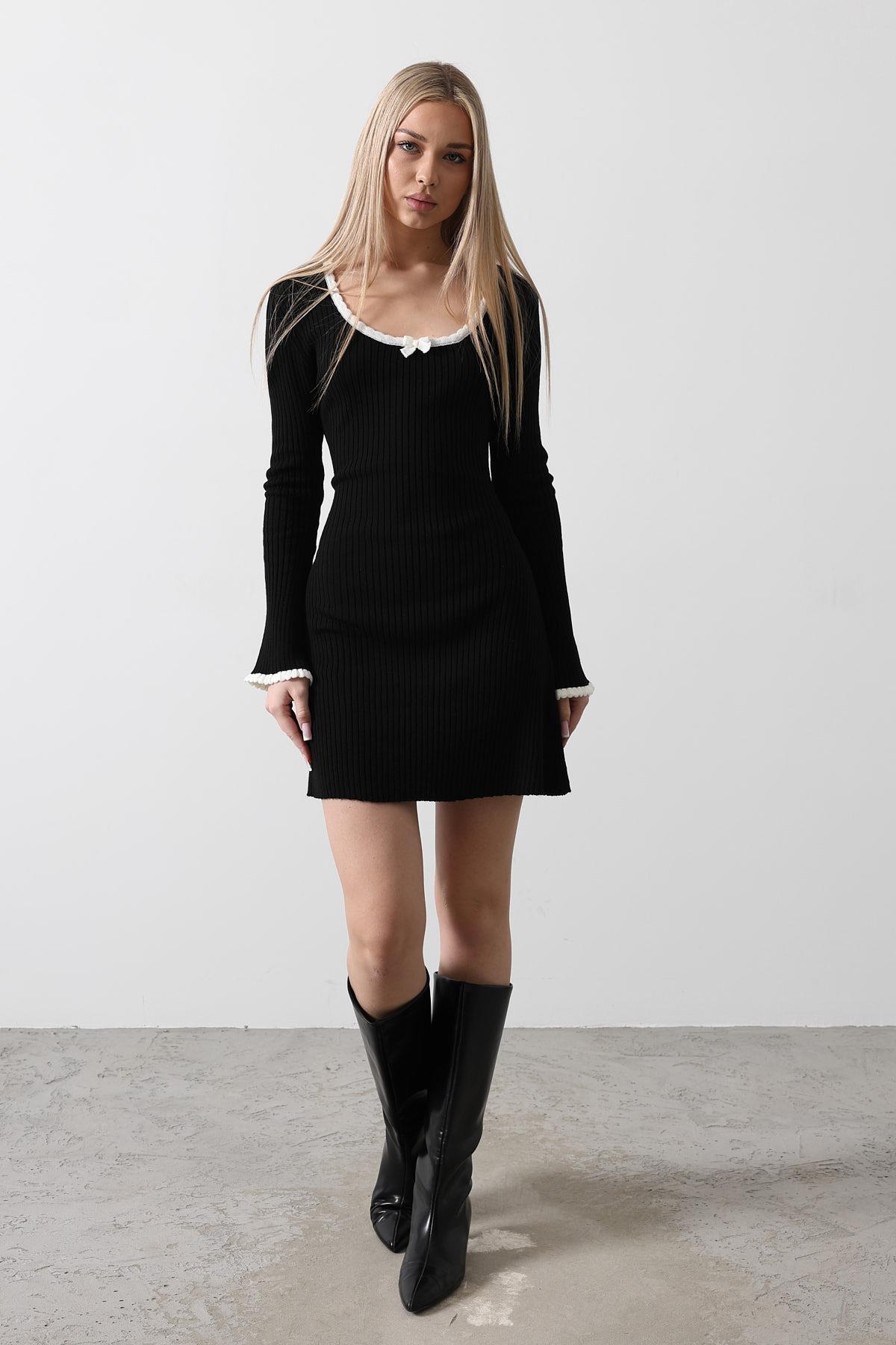 Kontrast Biyeli Triko Elbise - Siyah