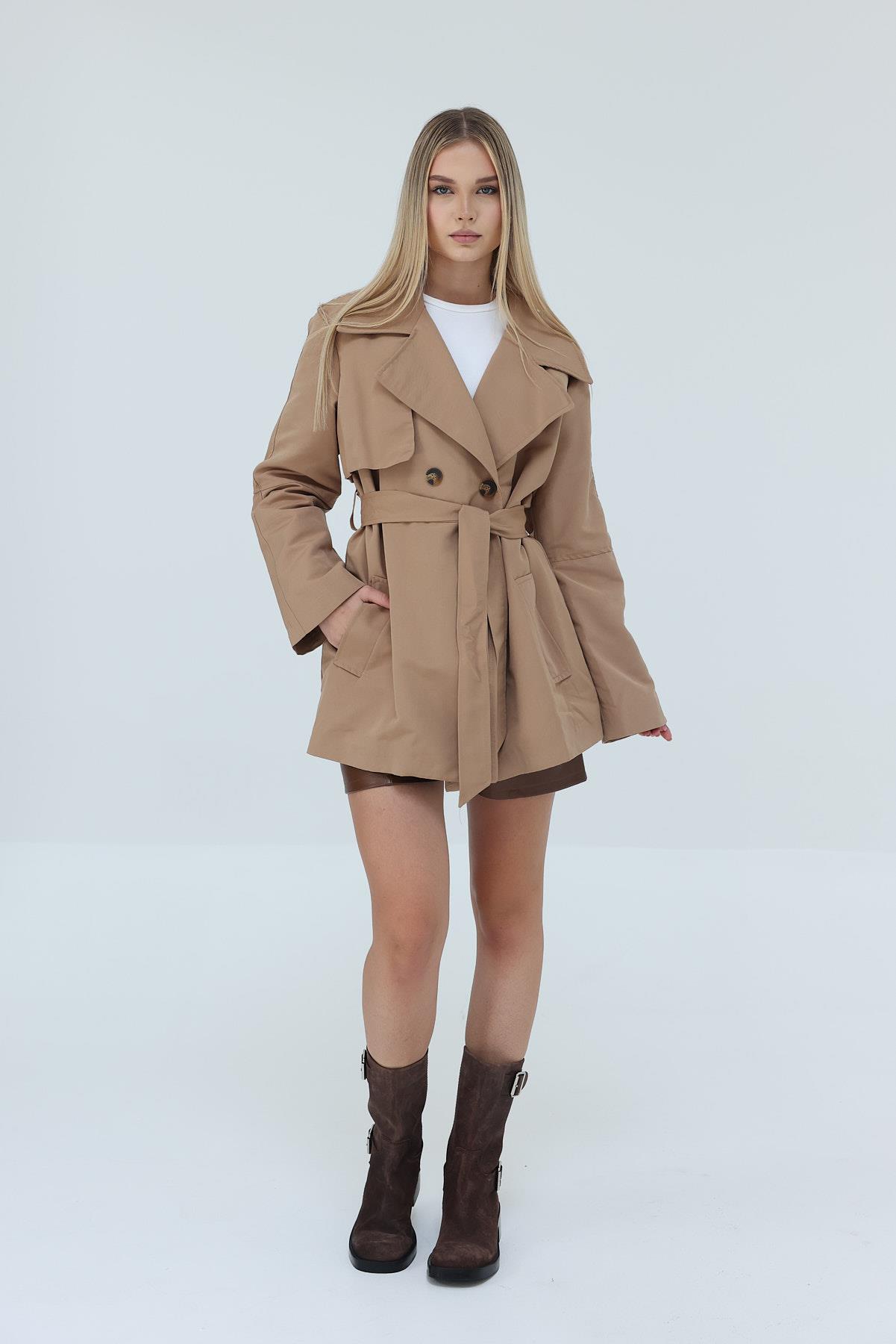 Kurvaze Trenç - Camel