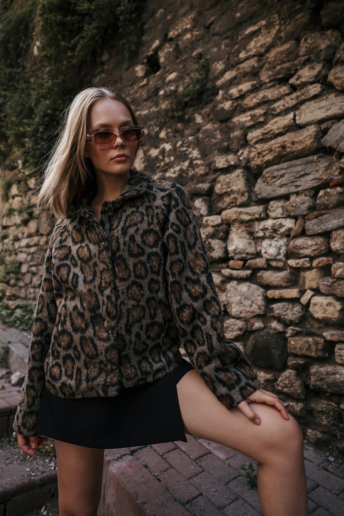 Leopar Kaşe Mont - Leopar