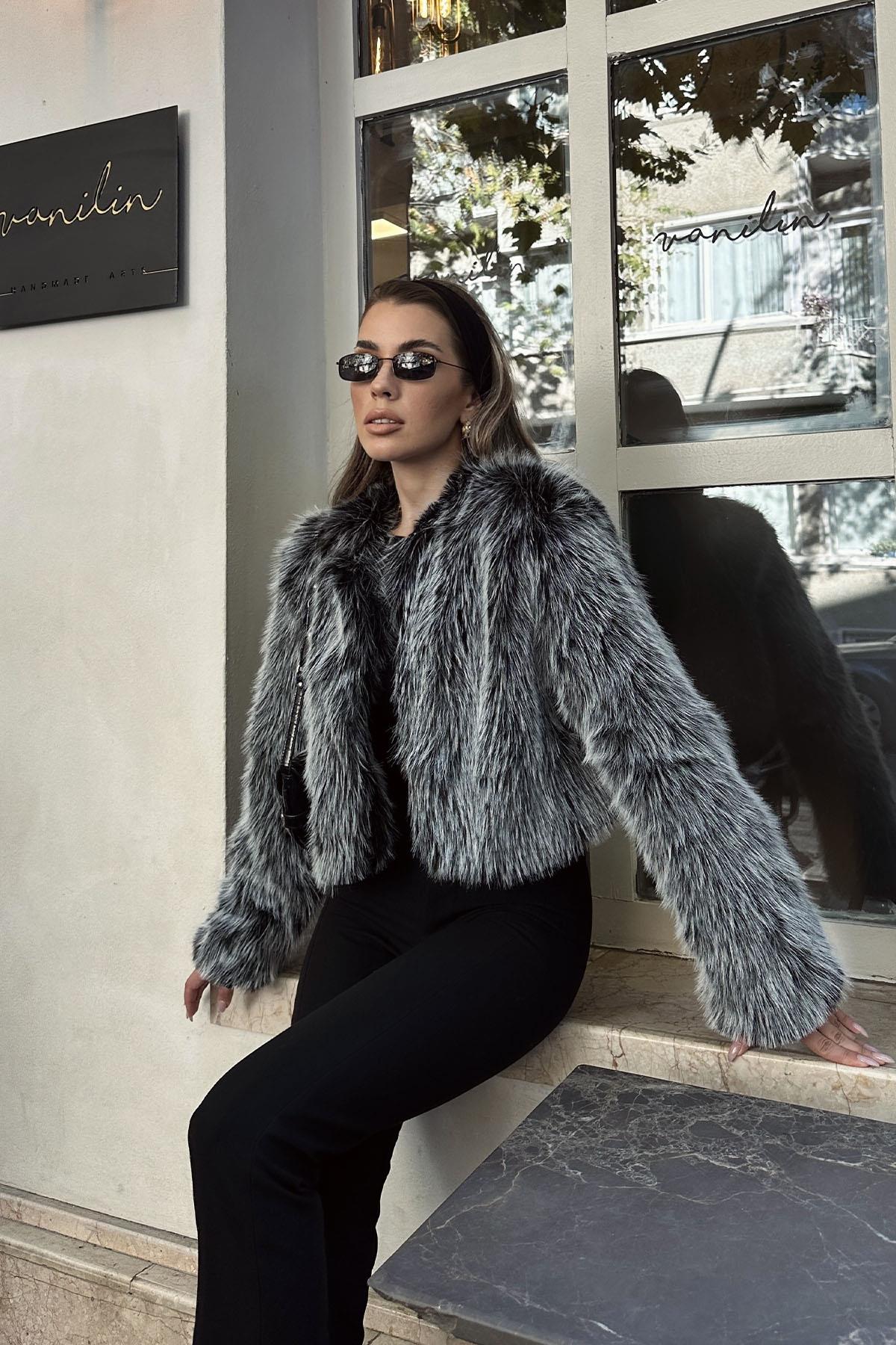 Peluş Kürk - Siyah