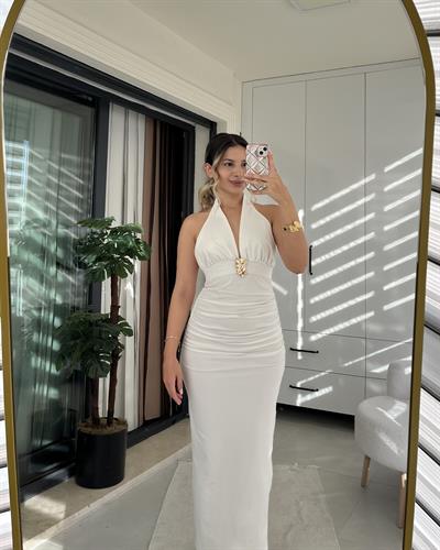 BEYAZ GOLD DETAY ELBİSE