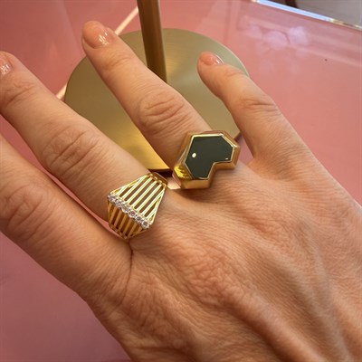 BYNARS DARK HEART RING