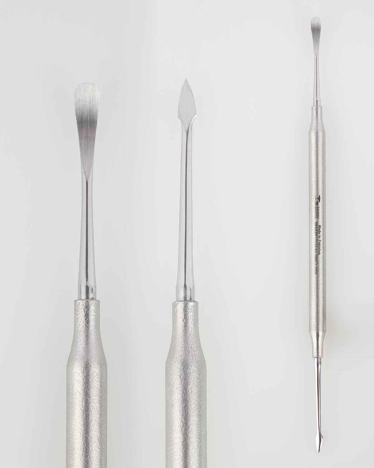 Doğrusal Oval/Keski Periost Elevatörü BUSER 4.5mm/4mm 18,5cm