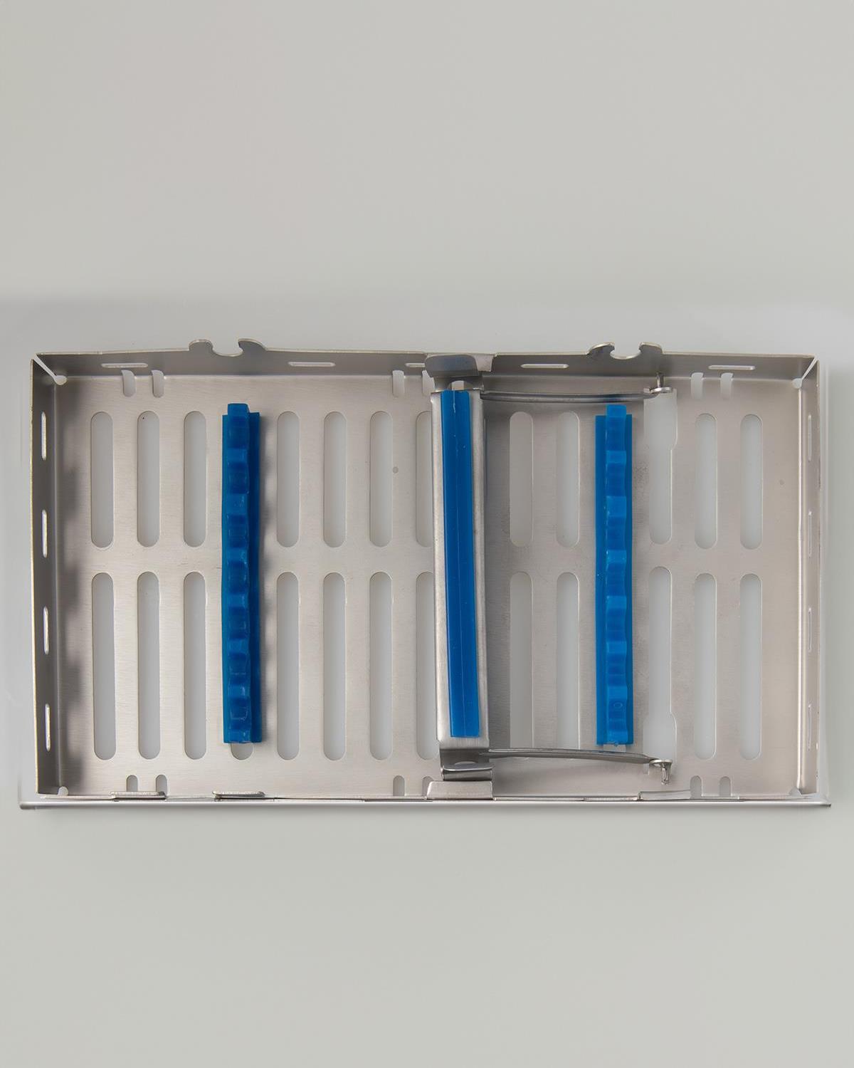 Silikon Tutamaçlı Sterilizasyon Kaseti 12cm/20cm/2.5cm 7 Aletlik