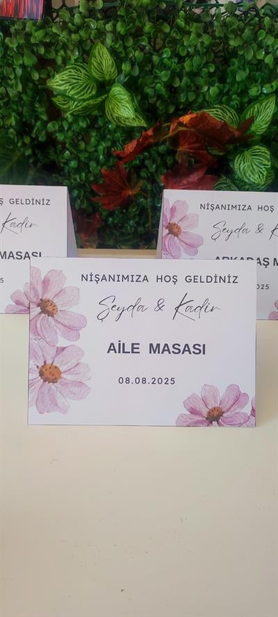 Orta Boy Masa Kartı