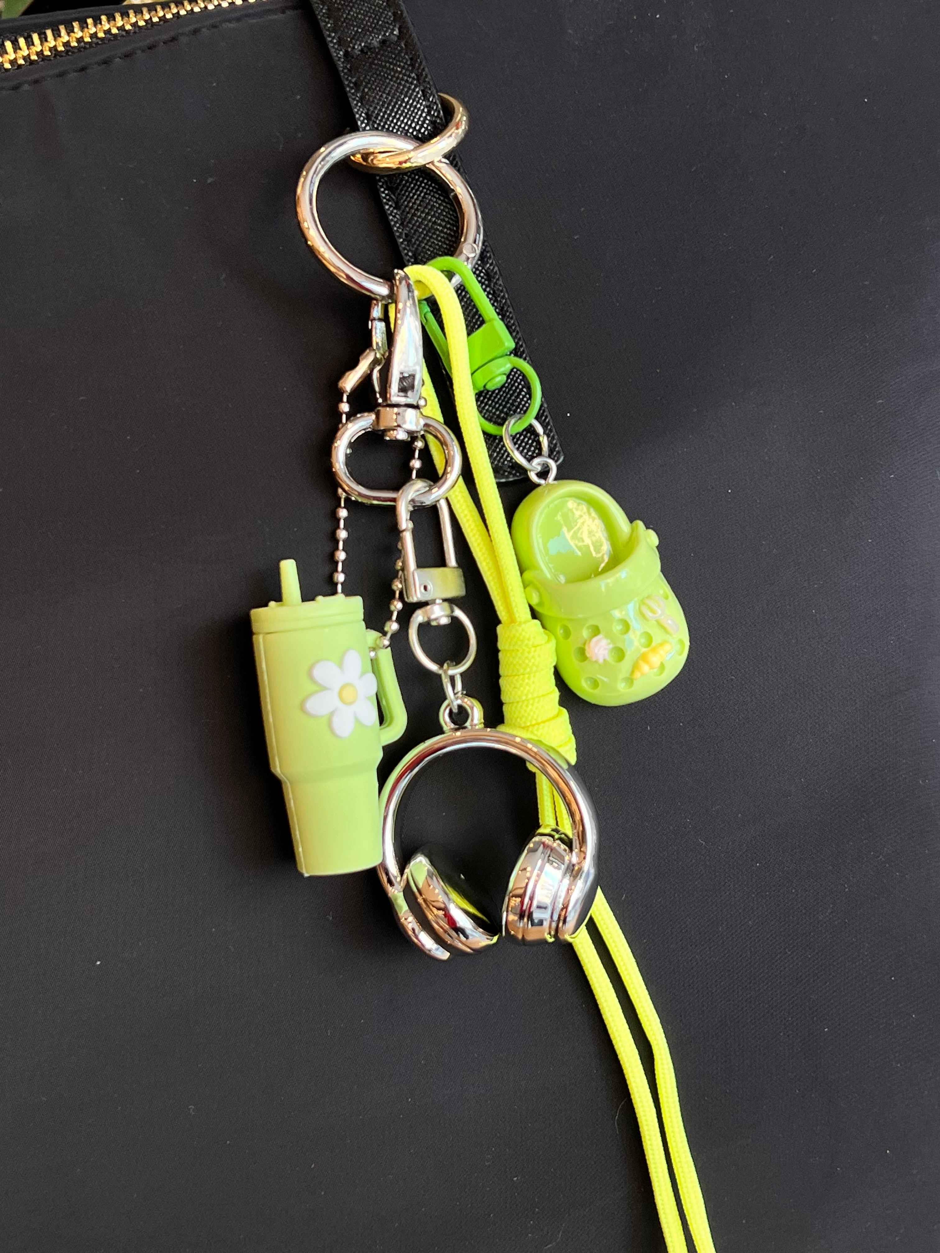 Charm Kulaklık Figürlü Anahtarlık - Çanta Charm (Termos Model)