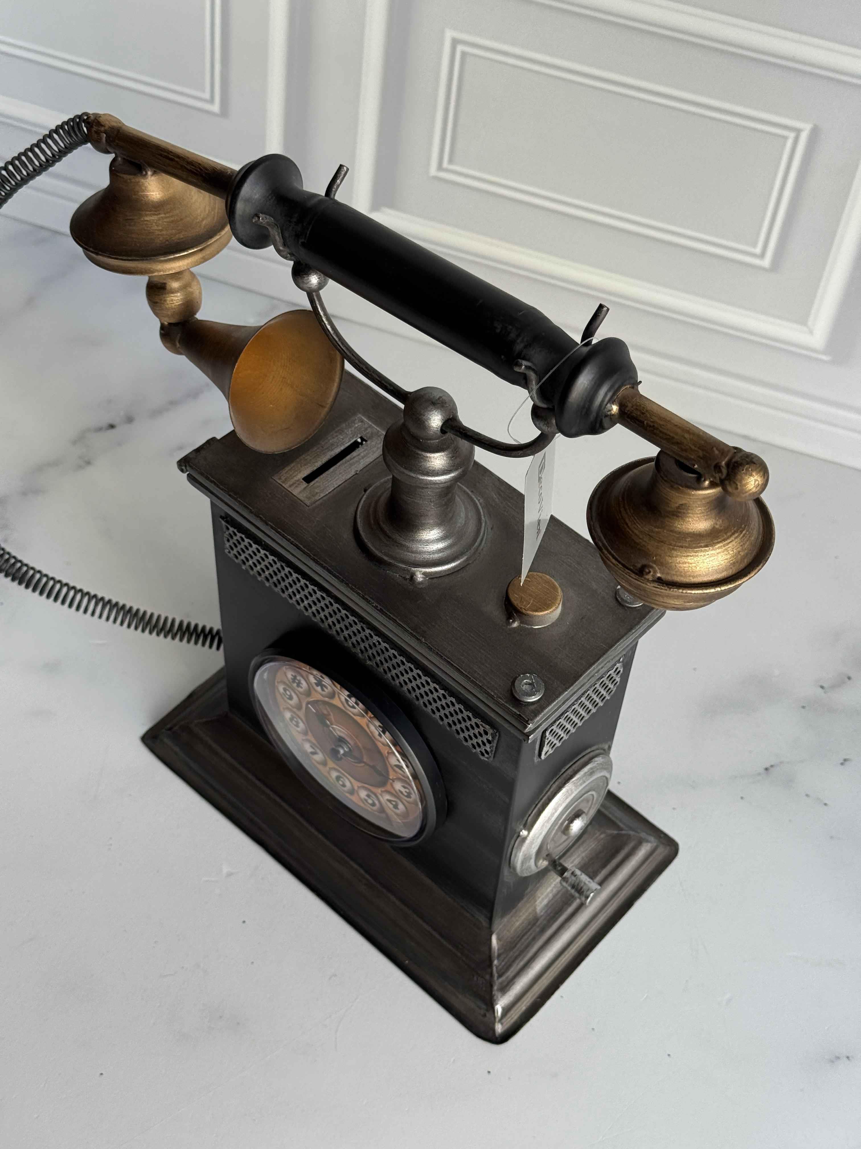 Dekoratif Nostaljik Telefon Temalı Masa Saati ve Kumbara