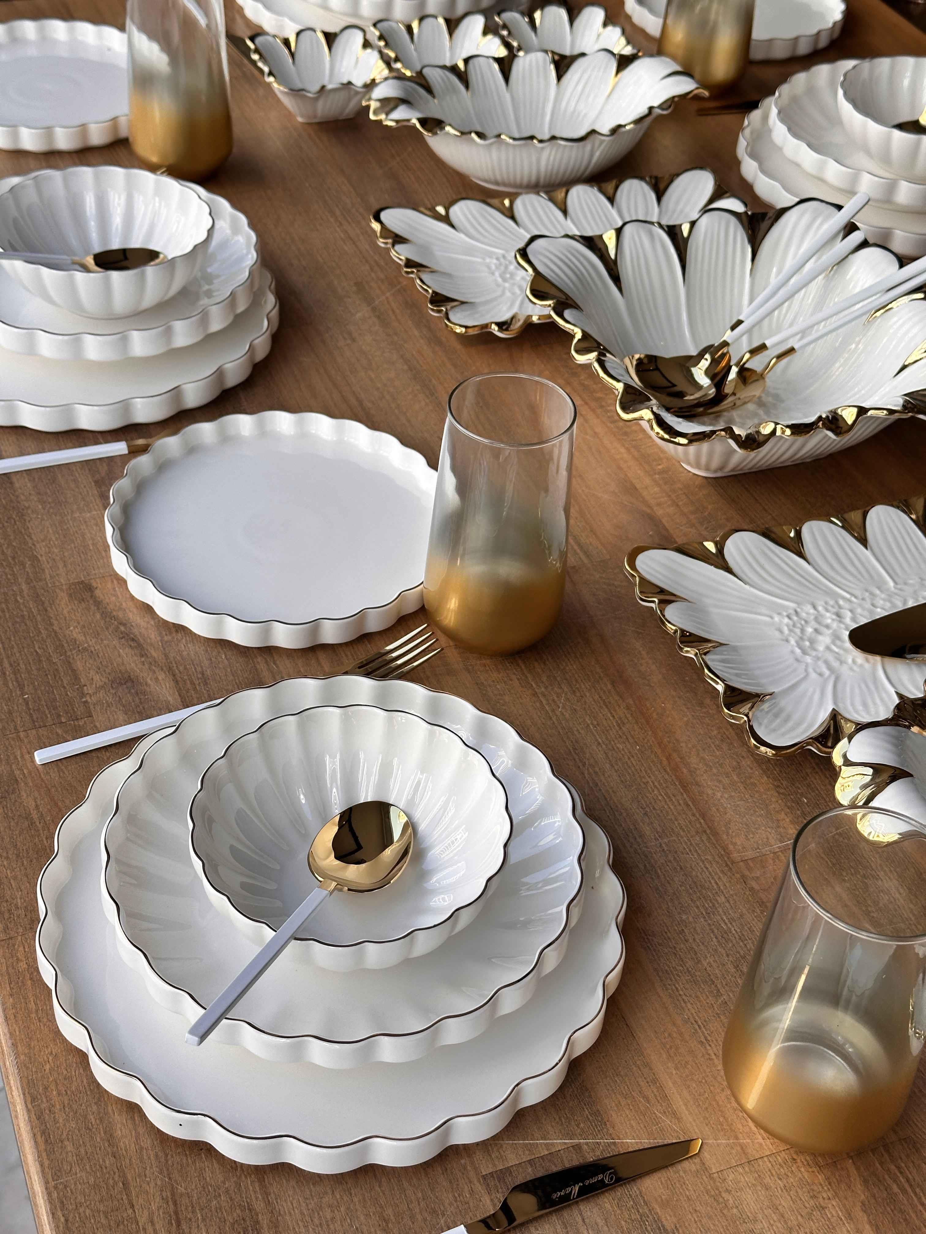 oldsea 花Rim.プレス 2個セット Yemek Takımı Royal Charme Twist Gold 88 Parça 6 Kişilik
