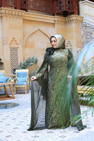 0052 KOD PELERİN DETAYLI ELBİSE