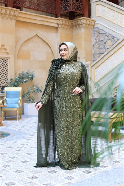 0052 KOD PELERİN DETAYLI ELBİSE