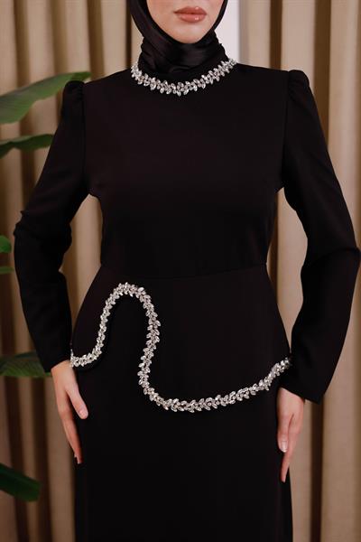 0080 فستان كريب كود كود بتفاصيل من الكريستال المرصع بالكريستال