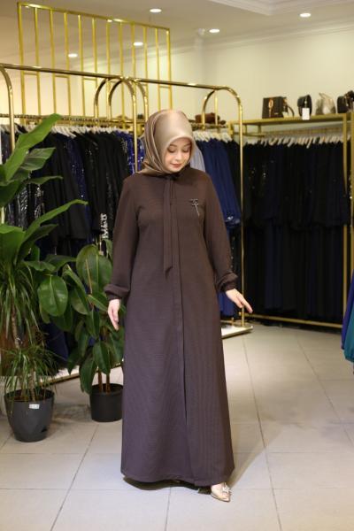 0180 CODE BROOCH DETAILED ABAYA